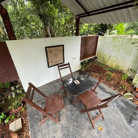 Kerala Heritage Home - Periya Veedu Neyyattinkara Exterior photo