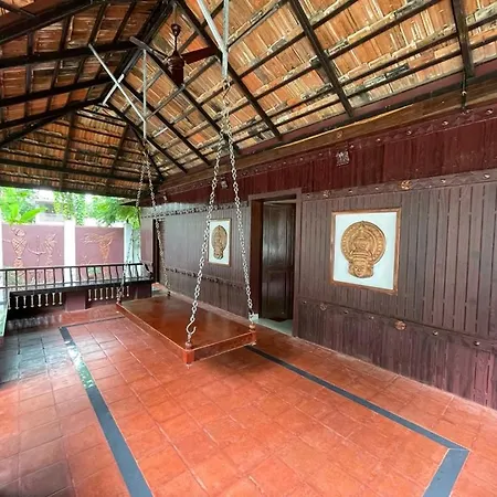 Kerala Heritage Home - Periya Veedu Neyyattinkara Exterior photo