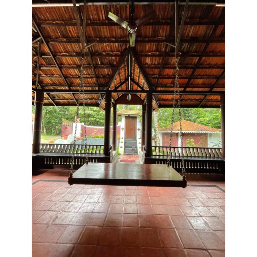 Holiday home Kerala Heritage - Periya Veedu Neyyattinkara