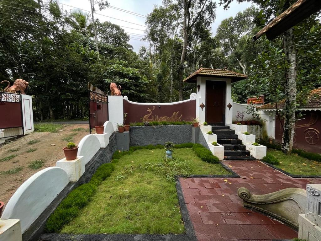 Kerala Heritage - Periya Veedu *